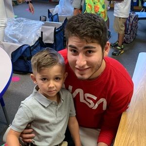 Meet your Posher, Alex